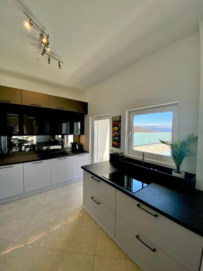 Luxury Villa Eternity - Marvelous Sea View - Box Spring Beds - Opatija-Poljane Экстерьер фото